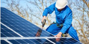 Installation Maintenance Panneaux Solaires Photovoltaïques à Emeringes